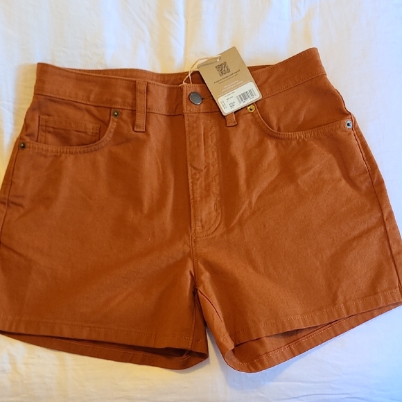 Patagonia Women's High Waist Rust Shorts - Picture 3 of 11